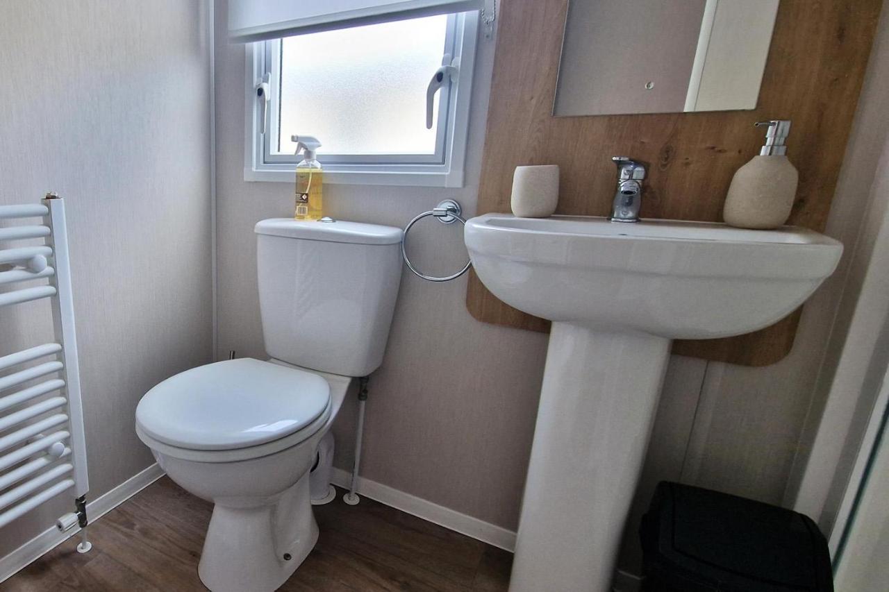 Hotel Lovely Caravan Nearby The Beach In Hunstanton, Norfolk Ref 23071C Extérieur photo