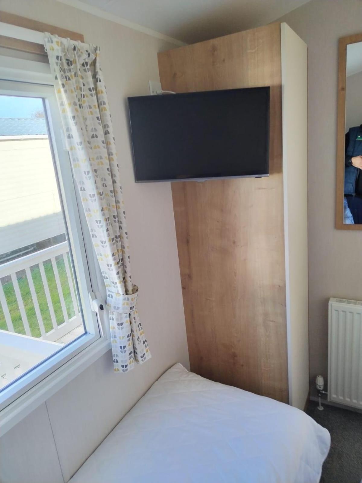 Hotel Lovely Caravan Nearby The Beach In Hunstanton, Norfolk Ref 23071C Extérieur photo